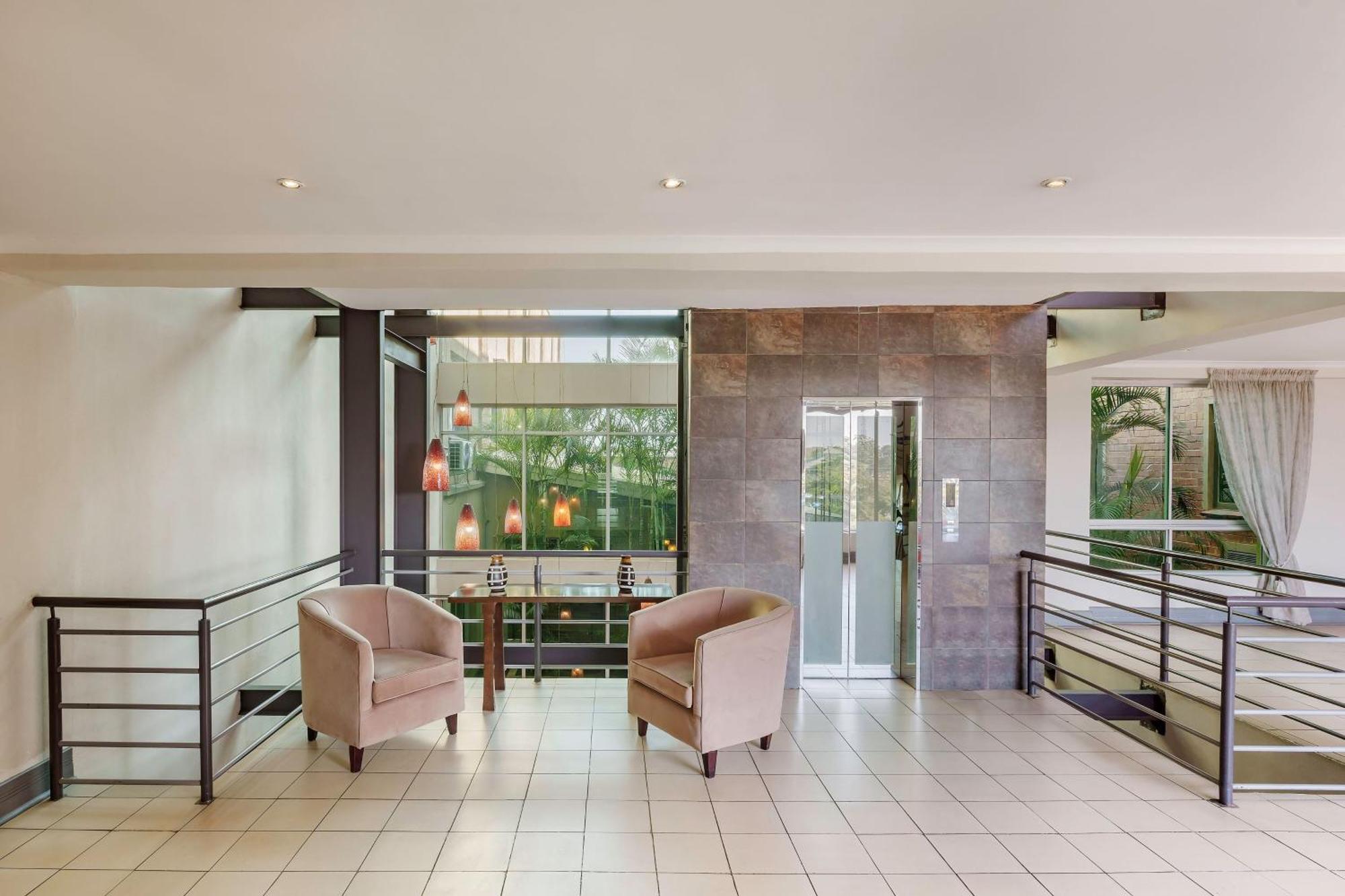 Protea Hotel By Marriott Lusaka Buitenkant foto