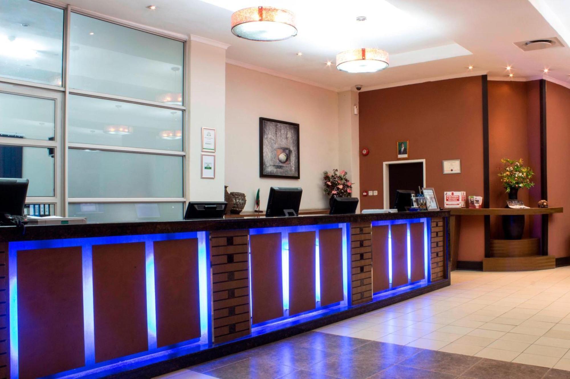 Protea Hotel By Marriott Lusaka Buitenkant foto