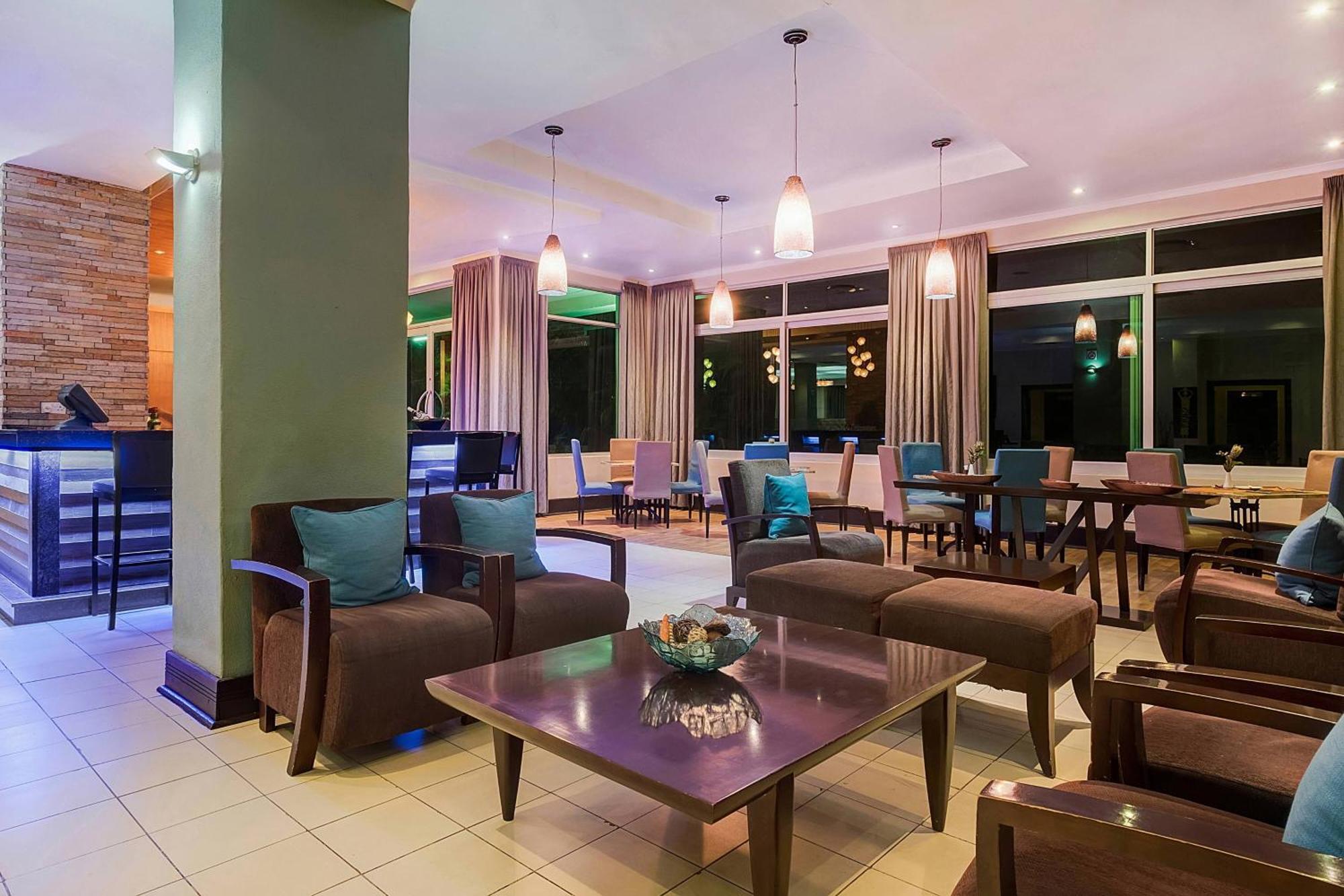 Protea Hotel By Marriott Lusaka Buitenkant foto