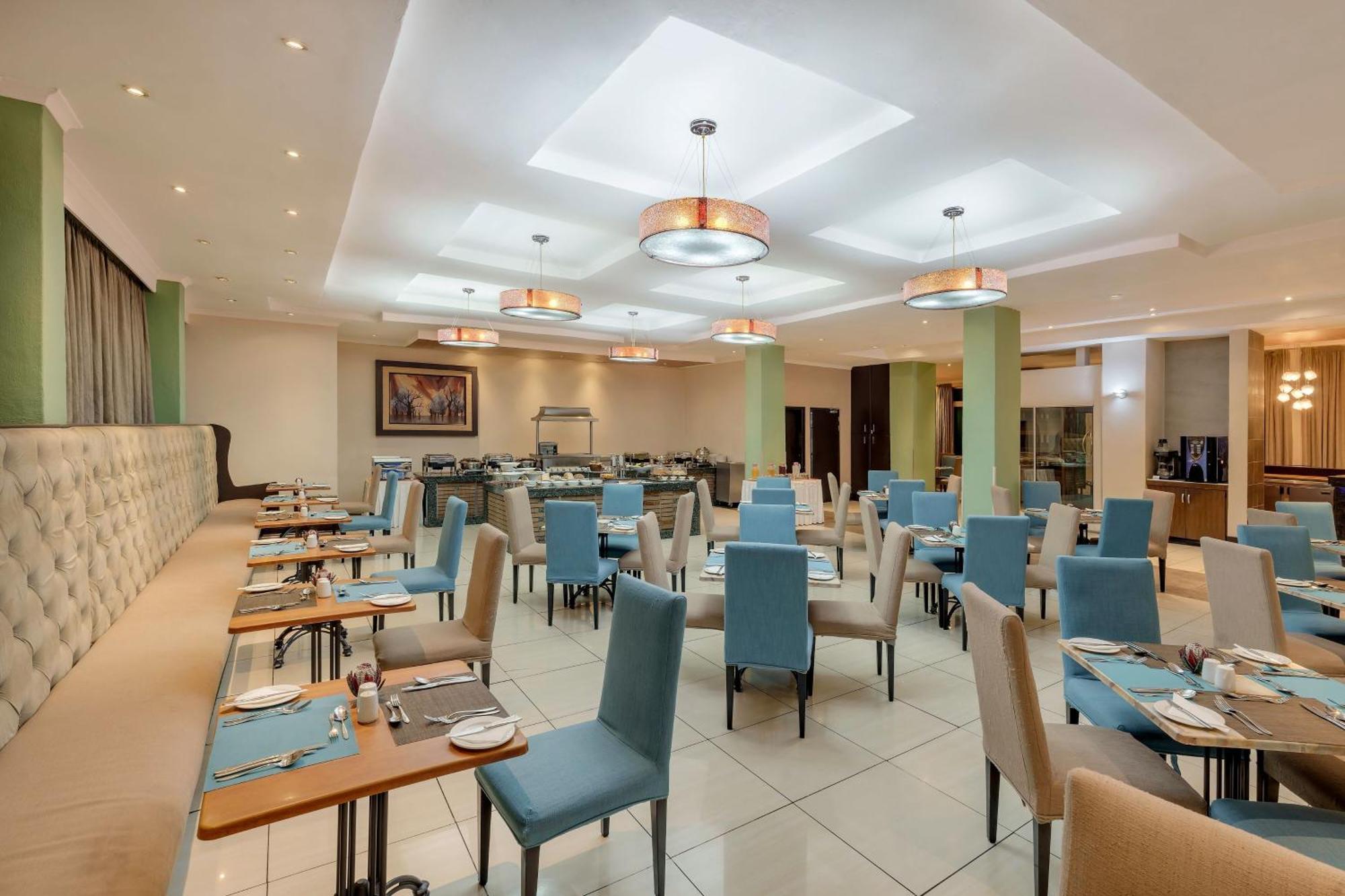 Protea Hotel By Marriott Lusaka Buitenkant foto
