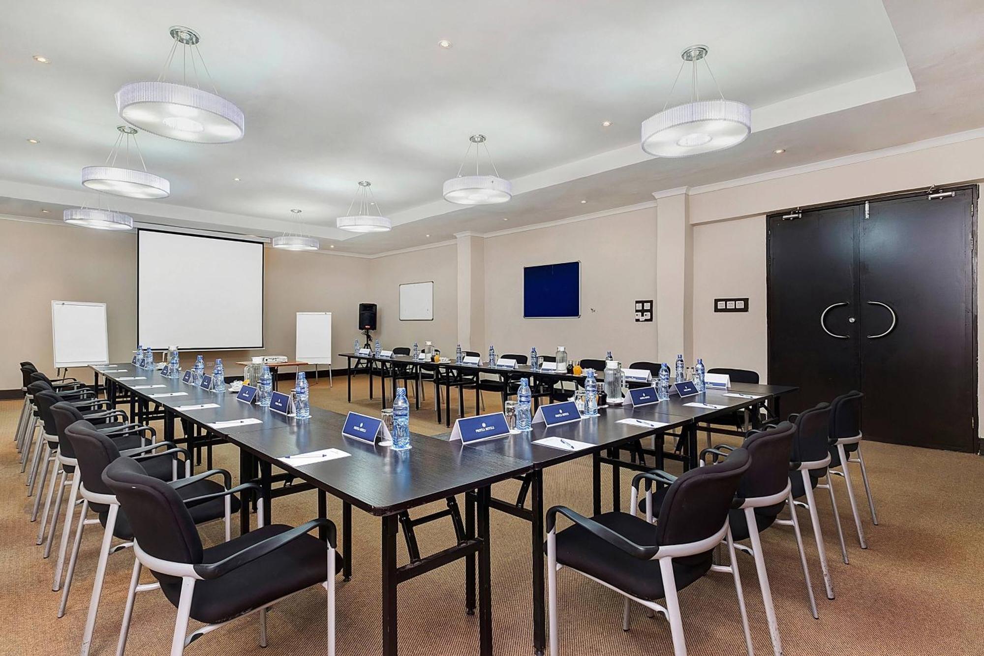 Protea Hotel By Marriott Lusaka Buitenkant foto