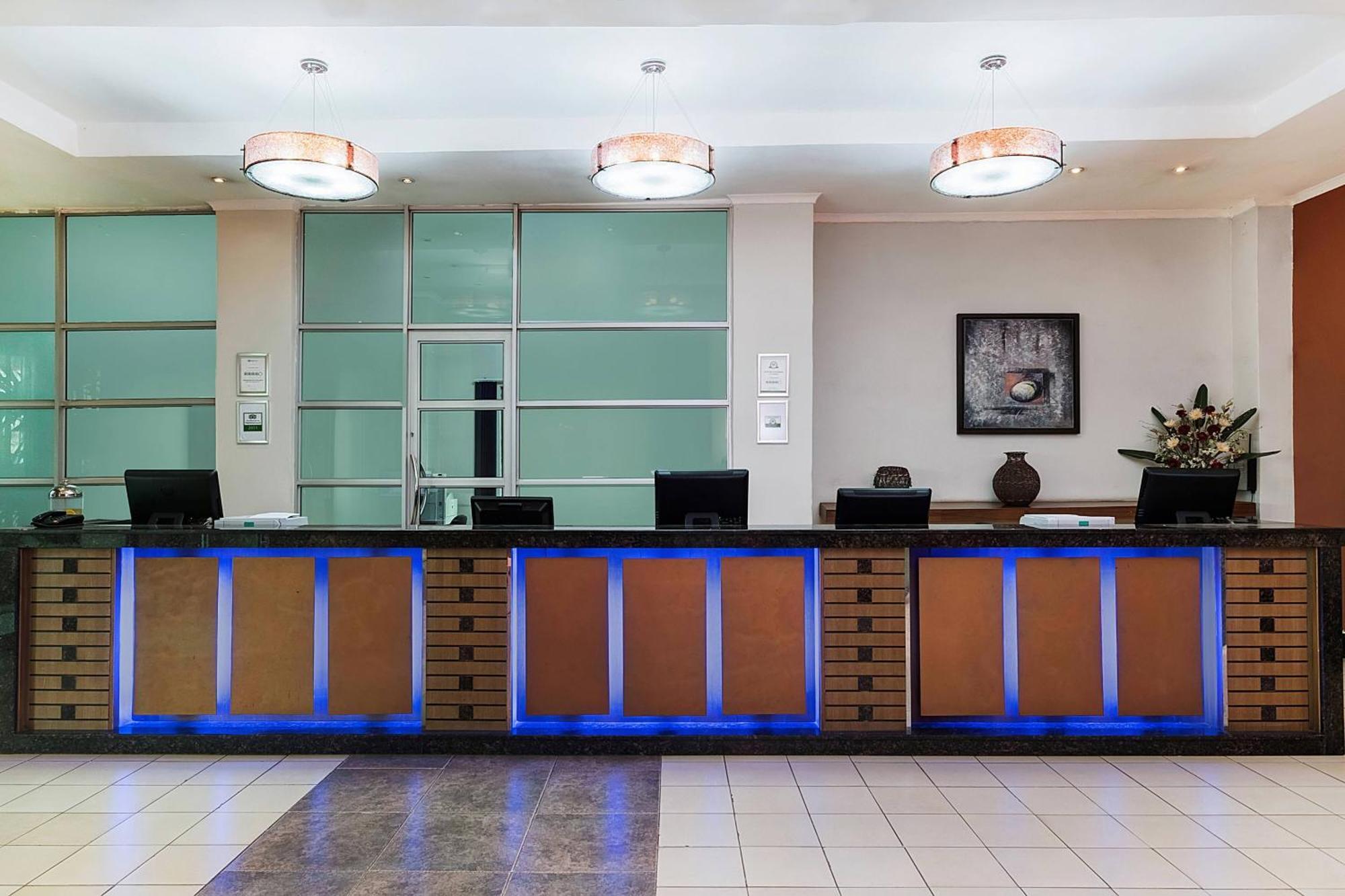 Protea Hotel By Marriott Lusaka Buitenkant foto
