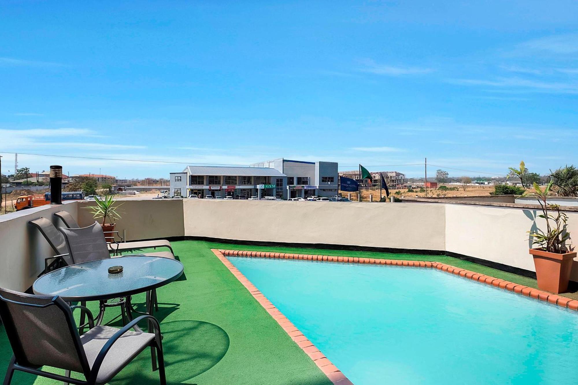 Protea Hotel By Marriott Lusaka Buitenkant foto