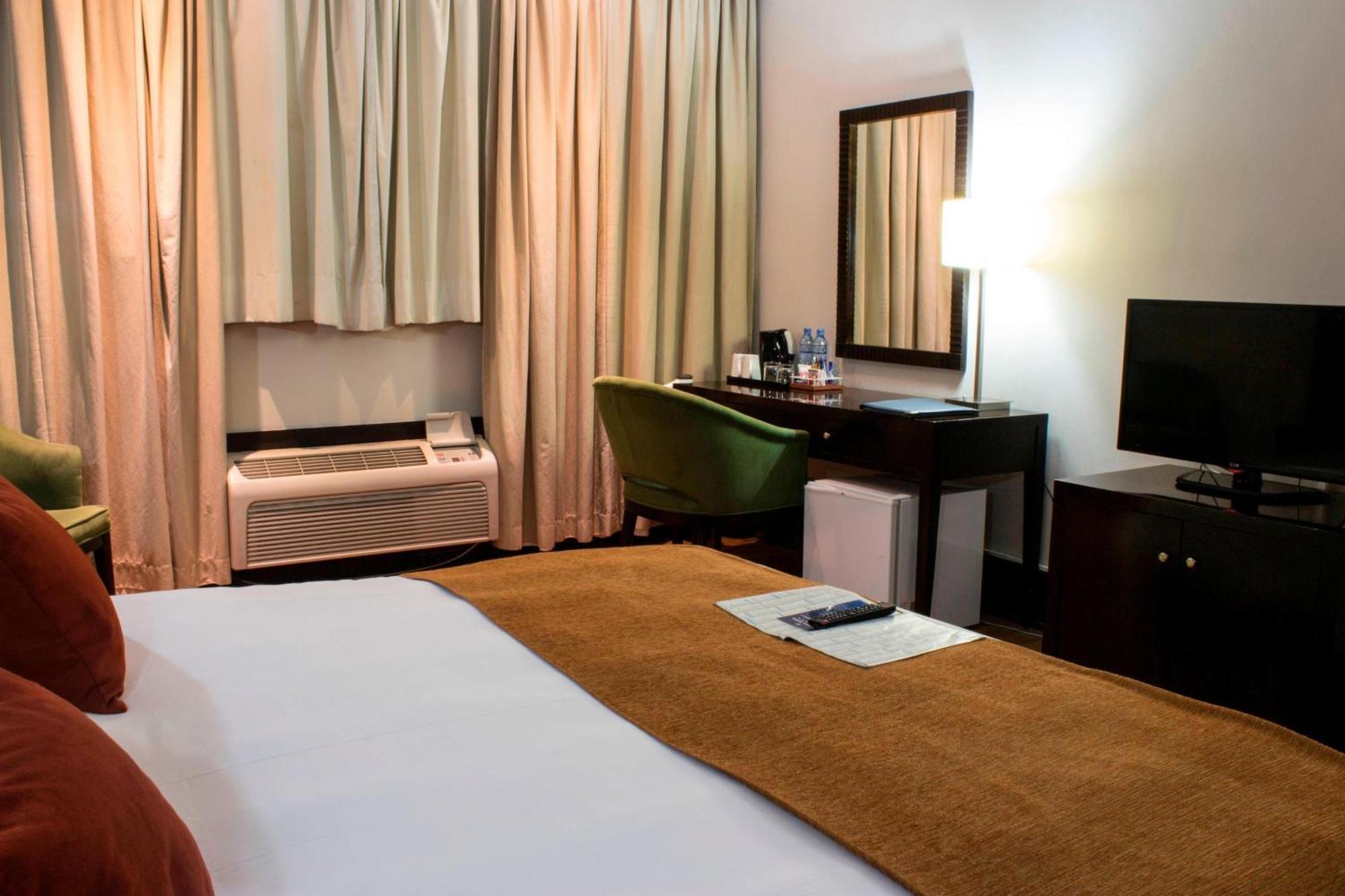 Protea Hotel By Marriott Lusaka Buitenkant foto