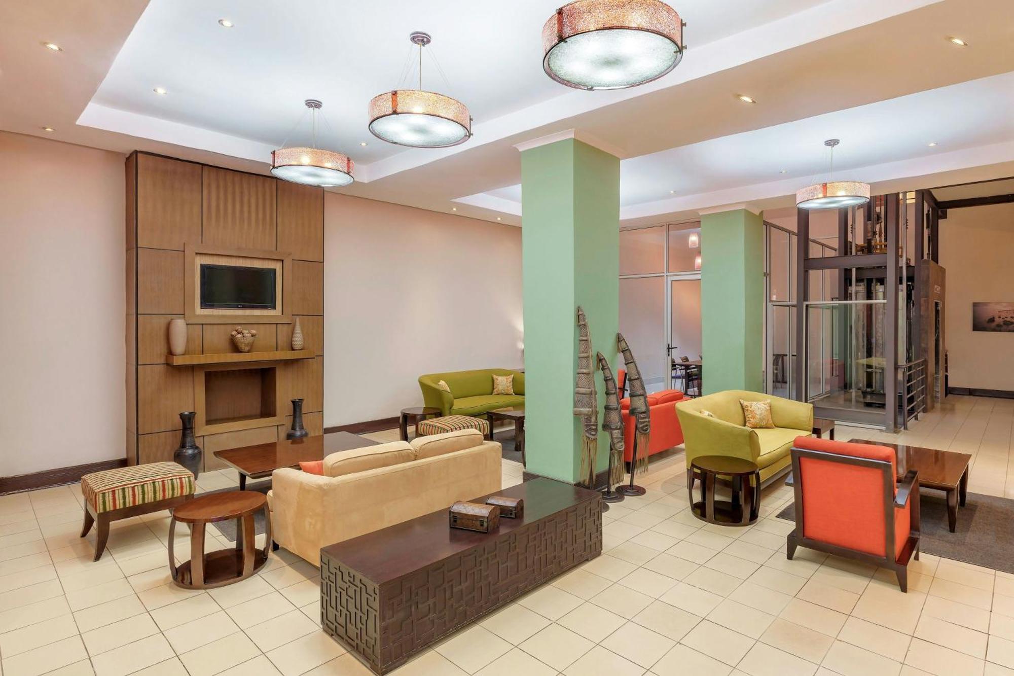 Protea Hotel By Marriott Lusaka Buitenkant foto